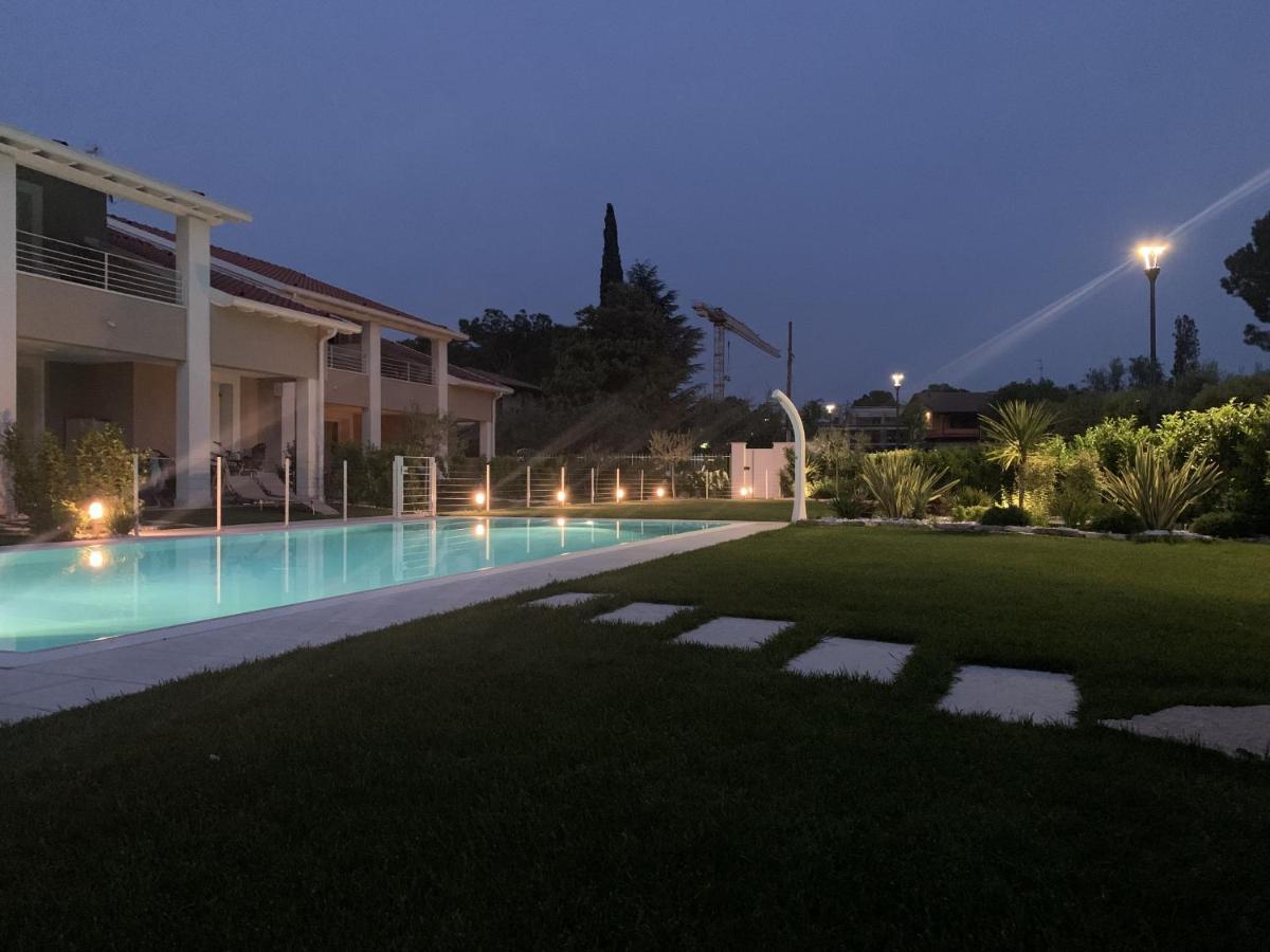Villa Meri Star Manerba del Garda Exteriér fotografie
